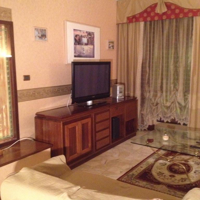B&B Il Bagolaro Dell'Etna Sant'Agata Li Battiati ภายนอก รูปภาพ